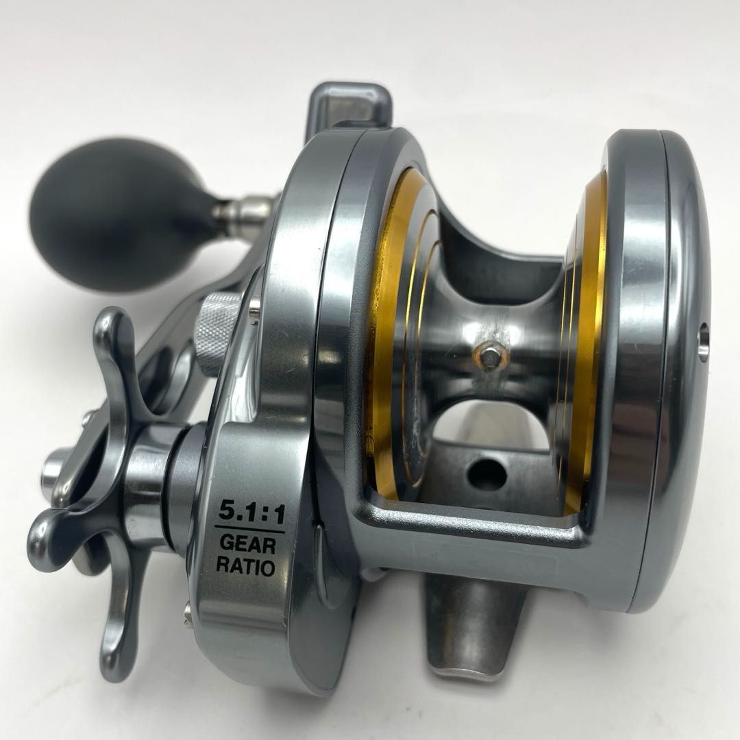 SHIMANO 03オシアジガー NR 2000P 右巻き 右ハンドル シマノ OCEA