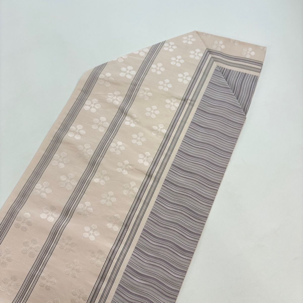 名古屋帯 秀品 松葉仕立て 八寸名古屋帯 梅鉢 縞 薄ピンク 正絹 【中古