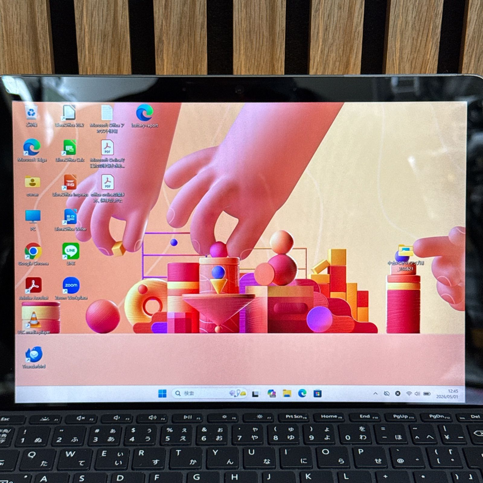 美品　2in1モデル Surface Go 3タッチパネル 超軽量ノートパソコン 美品 2in1モデル Surface Go 3タッチパネル 超軽量ノートパソコン