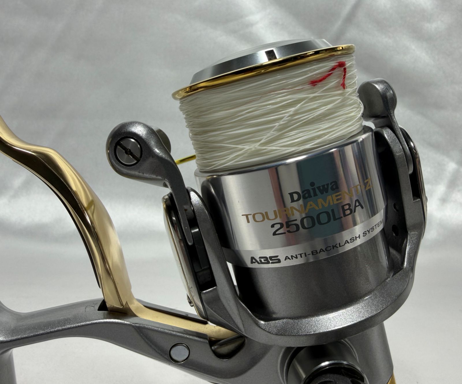 ダイワ リール トーナメントz 2500LBA 替えスプール付き レバー付き
