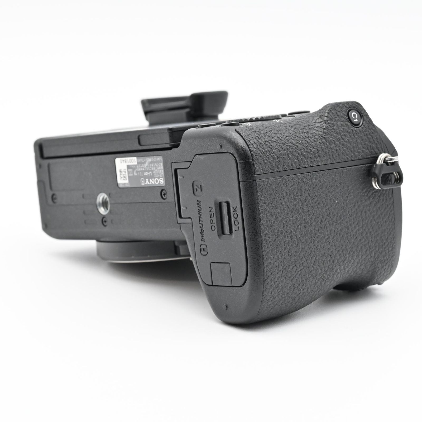 SONY α6700 ボディ ILCE-6700　ショット数 1395回 α6700 新品 44,980円 中古 150,000円 | ネット最安値の価格比較