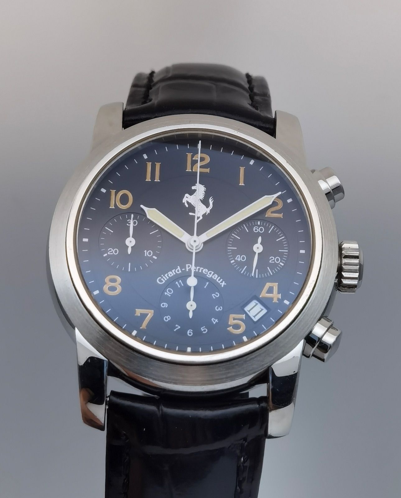 ジラールペルゴ GIRARD PERREGAUX フェラーリ 8020 クロノグラフ 