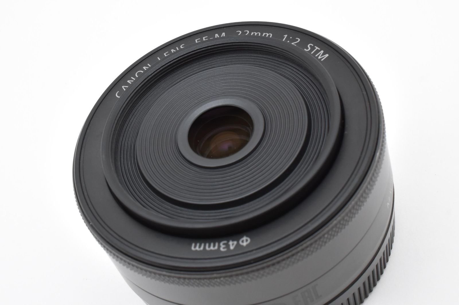 ★極上品★ CANON EF-M 22mm F2 STM 前後キャップ付属 ☆極上☆ キヤノン Canon EF-M 22mm F2 STM ブラック 《前後キャップ付
