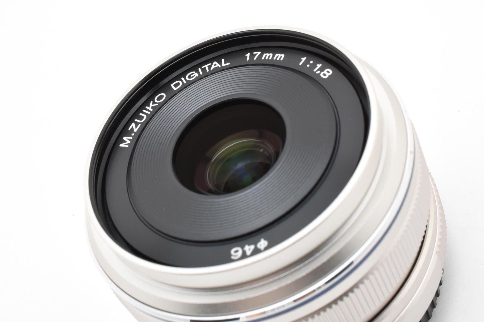 ★極上美品★オリンパス M.ZUIKO DIGITAL #696 シルバー M.ZUIKO オリンパス OLYMPUS DIGITAL 14-42mm F3.5-5.6 II R マイクロ