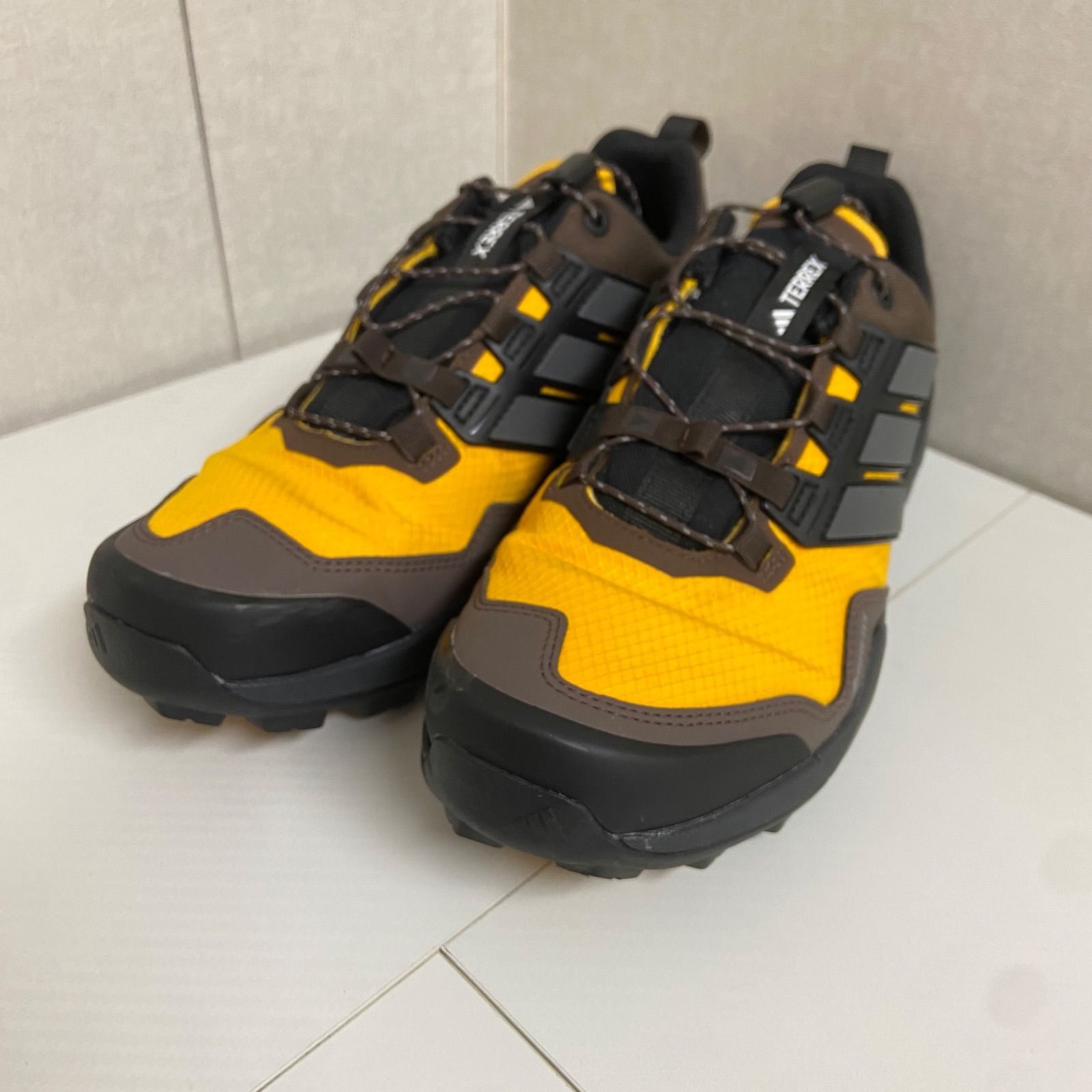 美品】adidas TERREX SKYCHASER GORE-TEX スニーカー 26.5cm - メルカリ