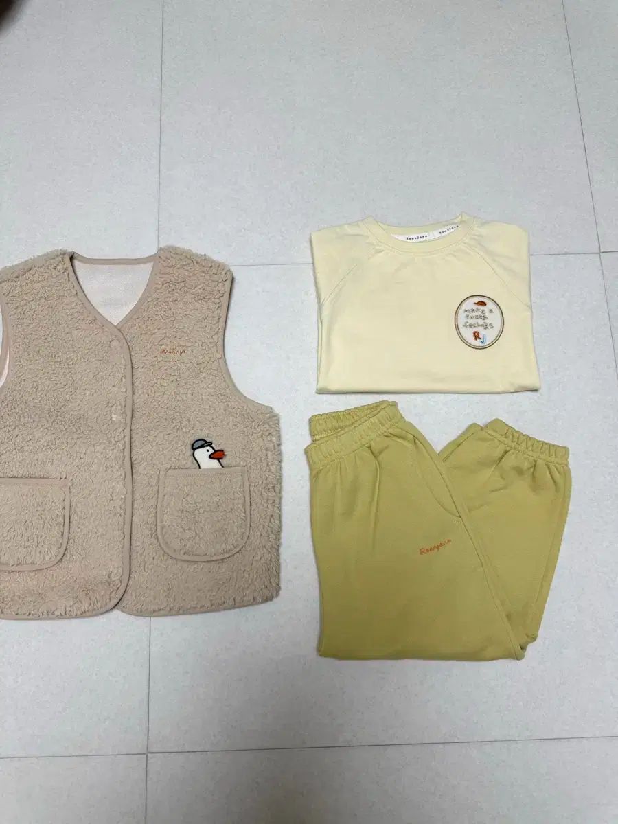 未使用) ROA & JANE Tシャツ ズボン ベスト セット 110