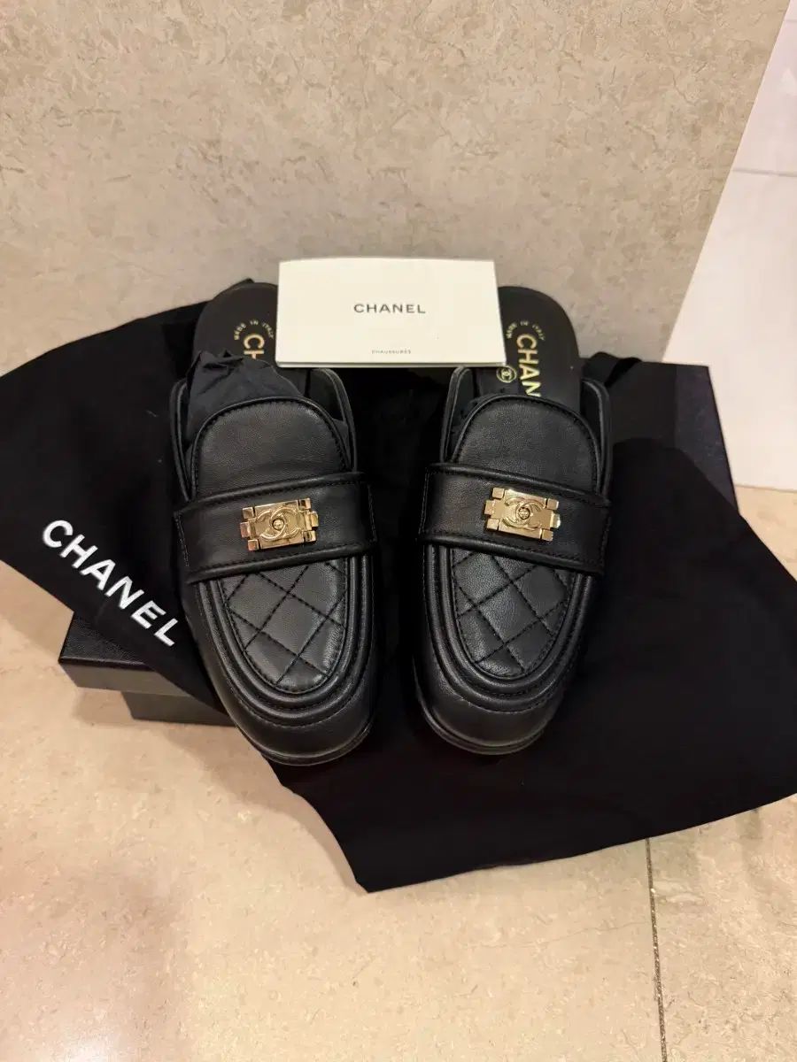 CHANEL ブラック キルティング ローファー 36 シャネル キルティング ブラック ローファー スリッパ - メルカリ