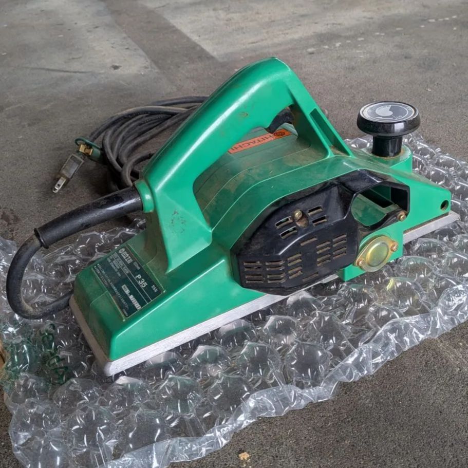 店頭引き渡し 中古 日立工機 120mm かんな P 35 動作確認済み 工具 中古・実働品】日立工機、120mm電気かんな（元箱・付属品完備）、大