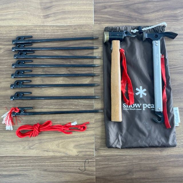 スノーピーク　ペグとペグケースとハンマーのセット　おまけ付き セット】snowpeak ソリッドステーク30 ペグ ハンマー 収納ケース