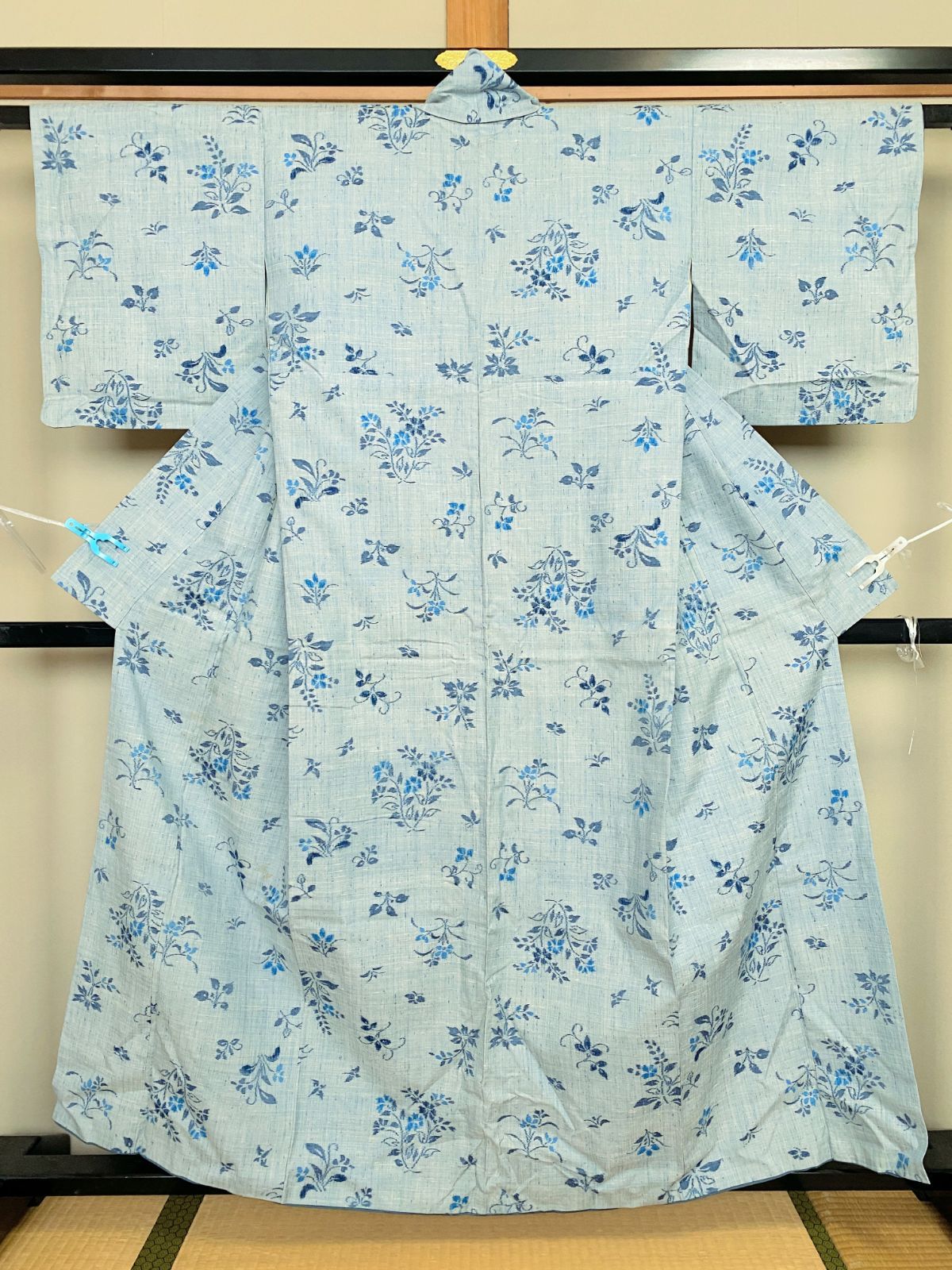 アンティーク着物　つむぎ　水色　紬　リメイク素材としても アンティーク着物】小紋 袷 紬風？ 水色系 草花模様 普段着 リメイク