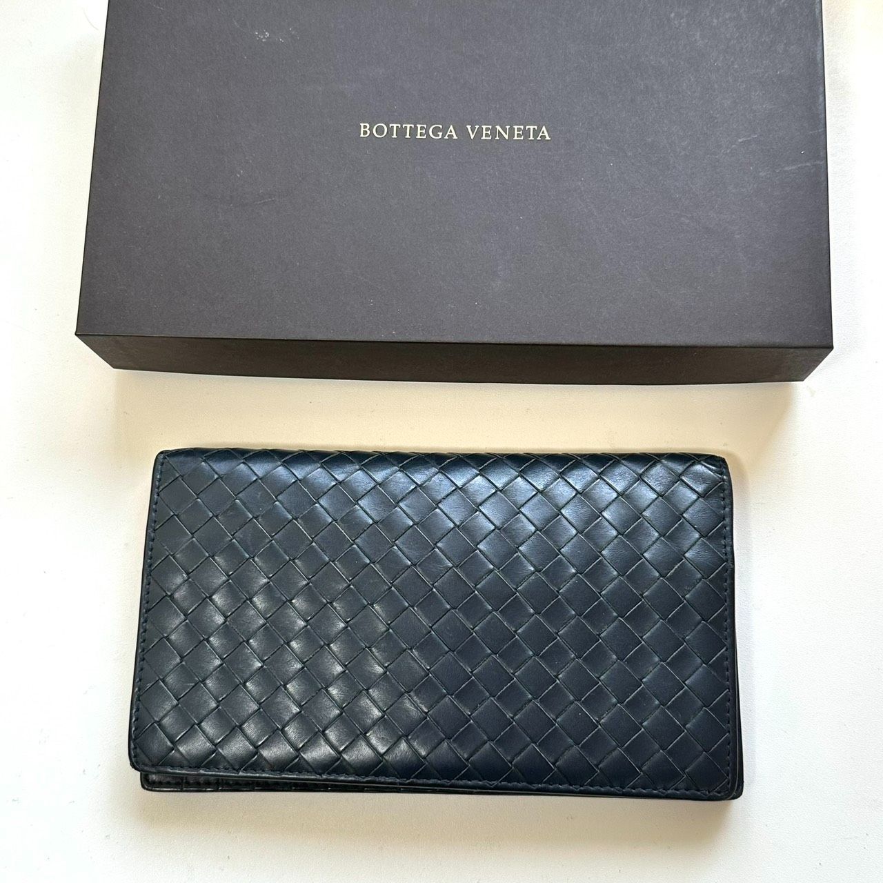 【美品】BOTTEGA VENETA 長財布 ネイビー イントレチャート ボッテガヴェネタ BOTTEGA VENETA 長財布 イントレチャート ネイビー