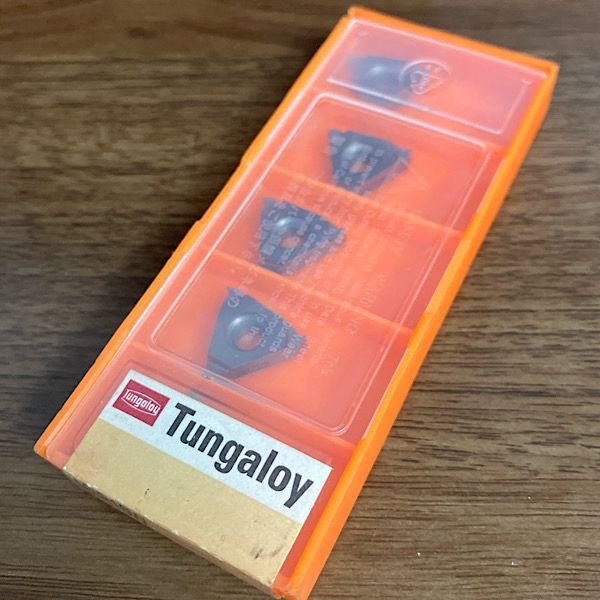 【未開封】Tungaloyタンガロイ 16IR16W AH725 ねじインサート 5個入/箱 ●132602