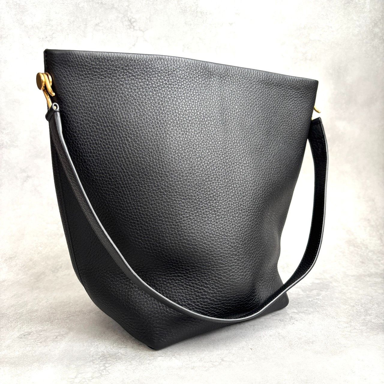 極美品】THE ROW (ザロウ) N/Sパーク フック トート ミディアム Medium 