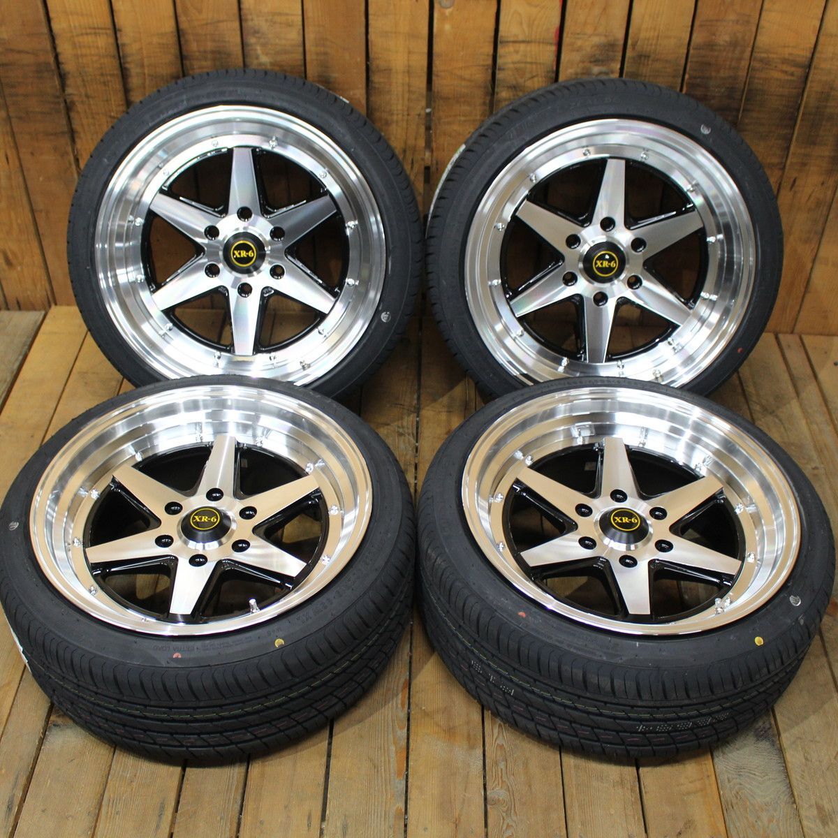 200系 ハイエース オーバーフェンダーサイズ 19インチ 9J+25 