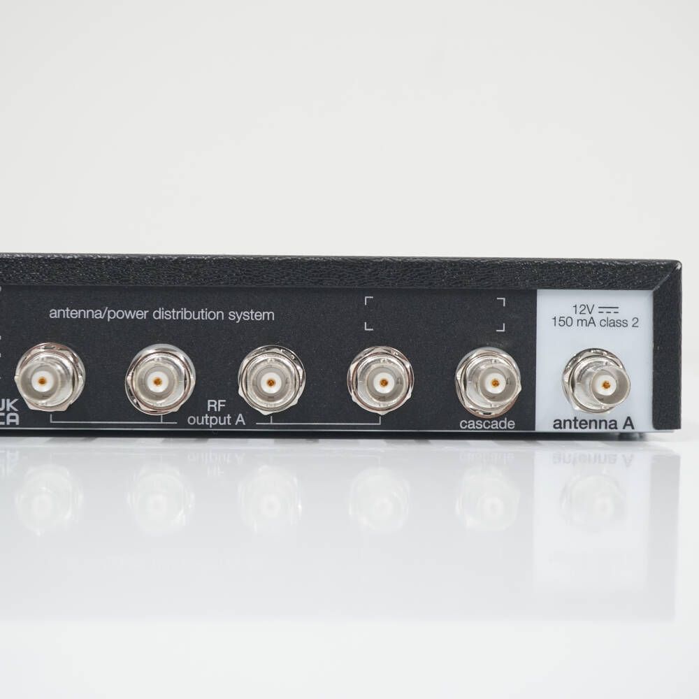 SHURE UA844+SWB アンテナ分配システム USED品 シュア 【通電確認のみ