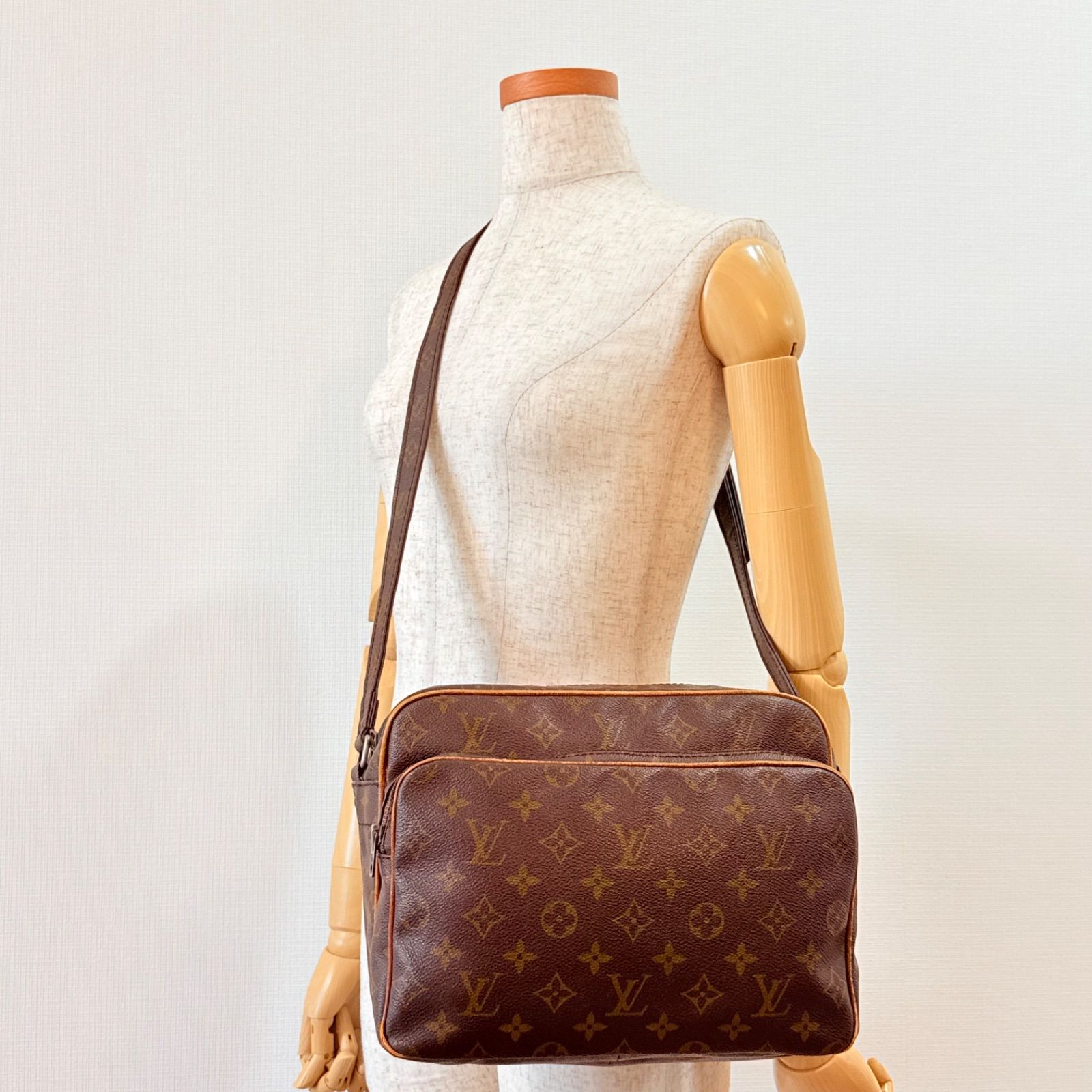 LOUIS VUITTON ルイヴィトン ナイルGMモノグラム ショルダーバック