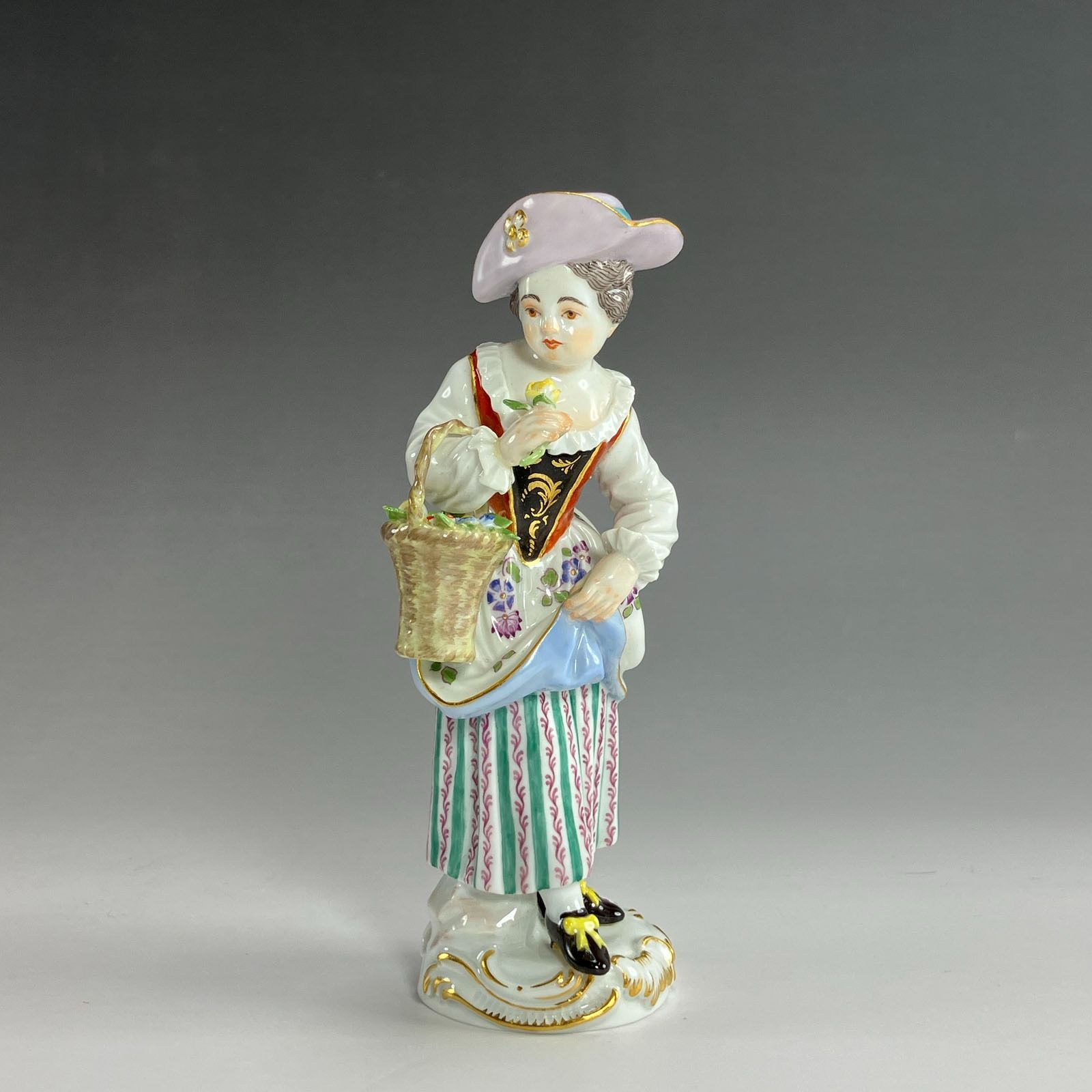 Meissen】マイセン 花かごを持った少女 ガーデナーの子供達 ポーセリン