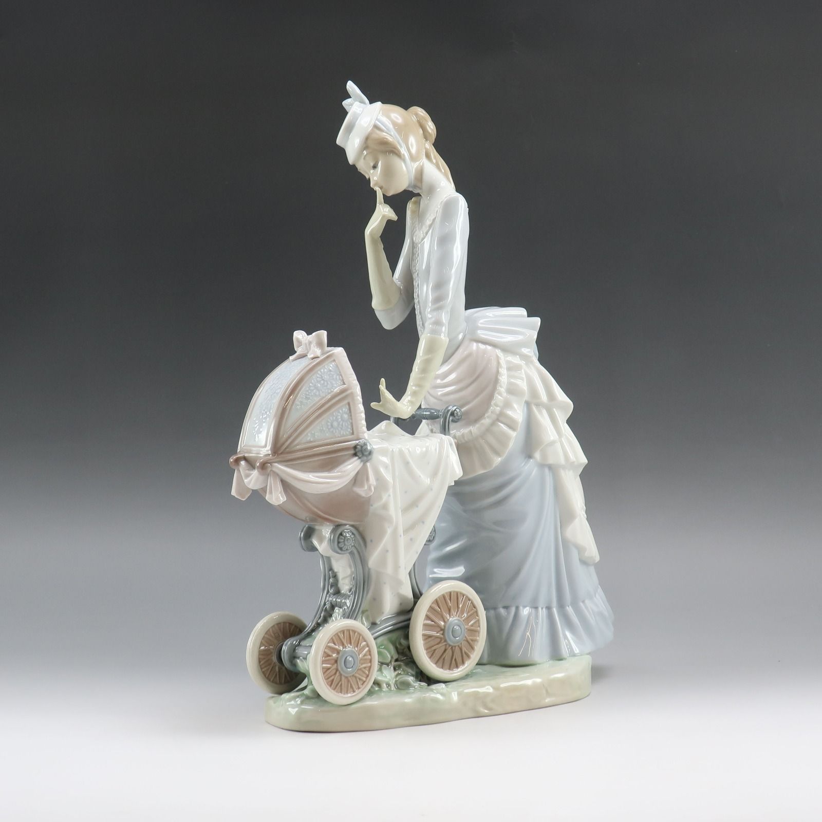 【Lladro】リヤドロ 乳母車 4938 ポーセリン _ 置物 オブジェ