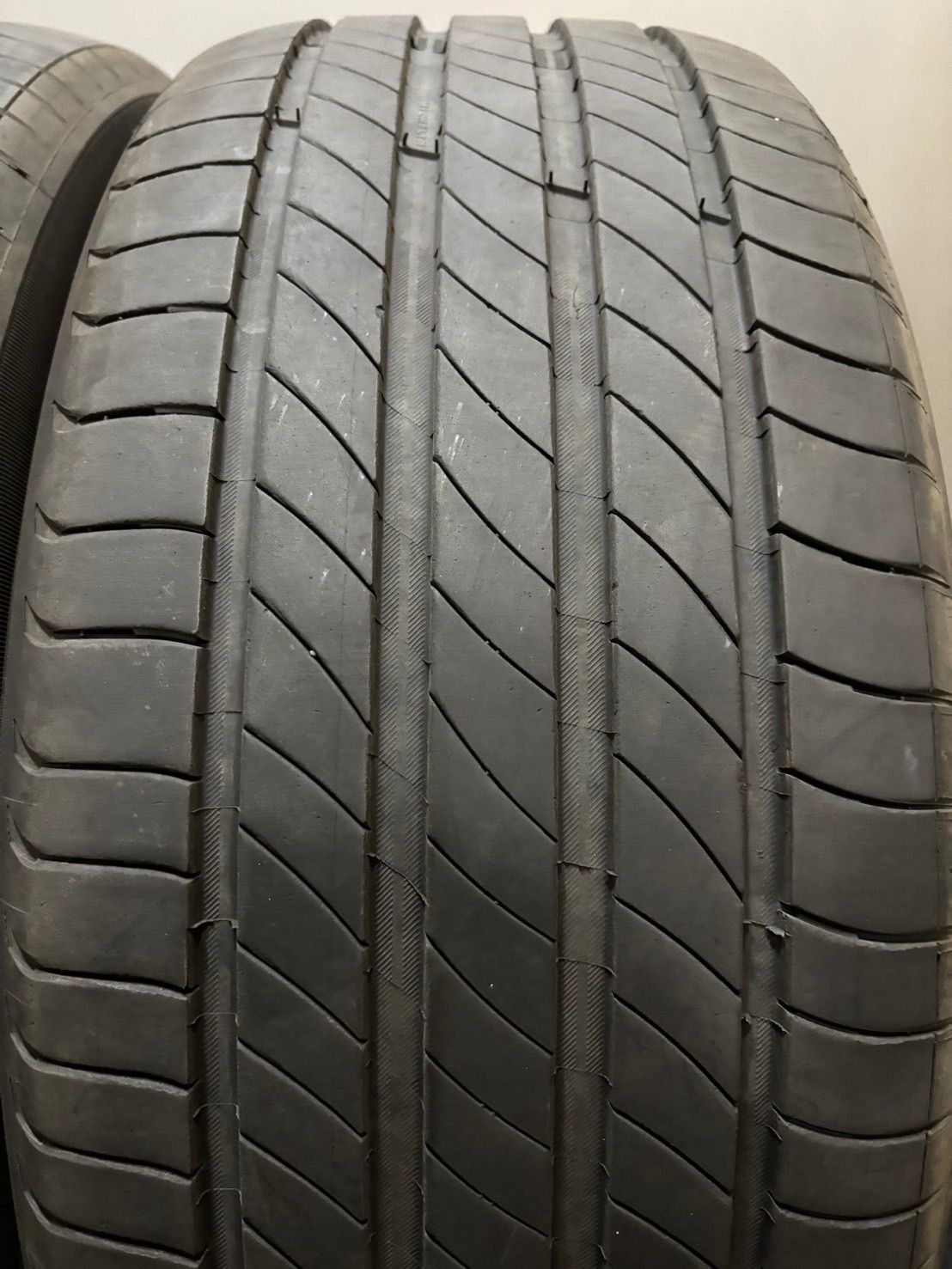 MICHELIN PRIMACY4 225/50R18 18インチ 夏タイヤ 2本 22年製 バリ溝 エスティマ オデッセイ C-HR カローラクロス レクサスUX等　(MTZ155) クレジットカード QRコード決済可能 ☆225/50R18 MICHELIN/PRIMACY4 22年製 夏タイヤ サマータイヤ 4本