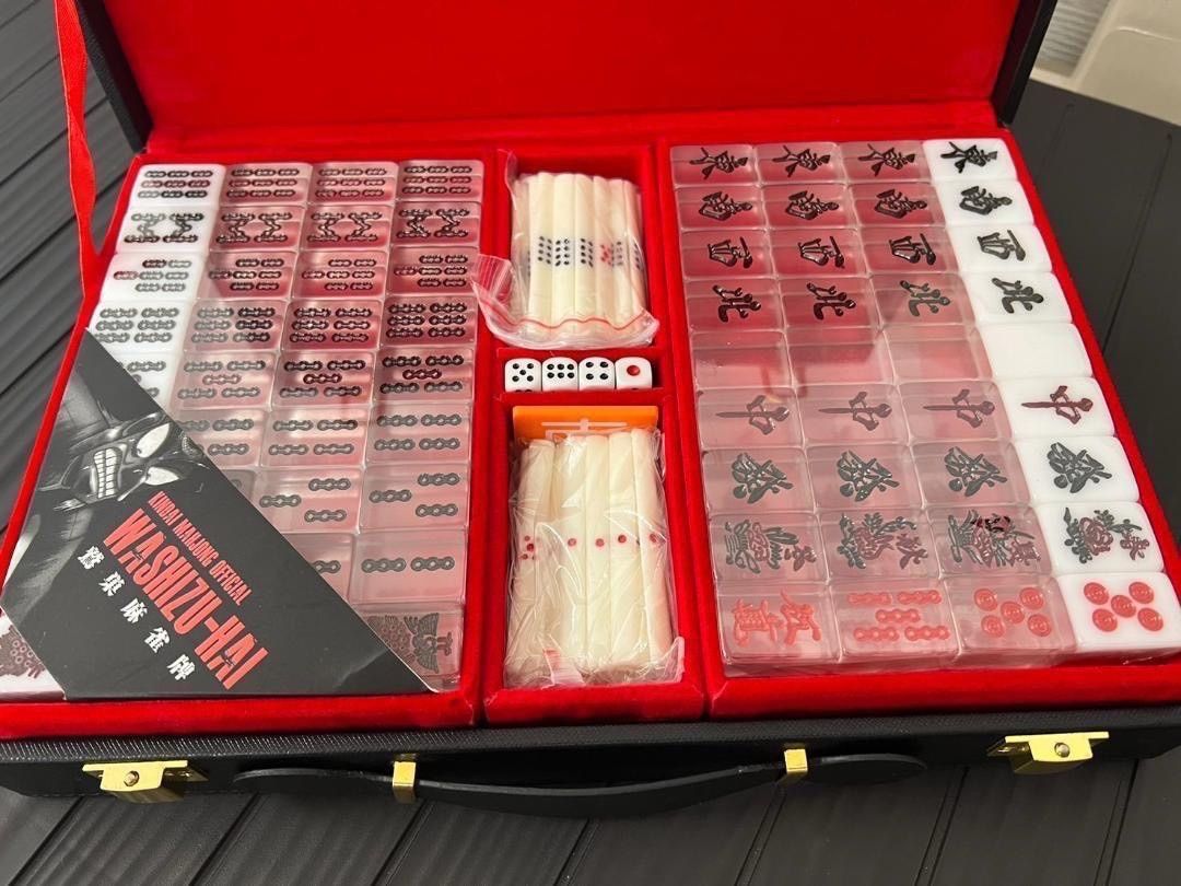 【新商品】 アカギ 鷲巣麻雀牌【公式】©福本伸行★待望の新バージョン手袋巾着付き 新商品】アカギ 鷲巣麻雀牌【公式】©福本伸行☆待望の新バージョン手袋