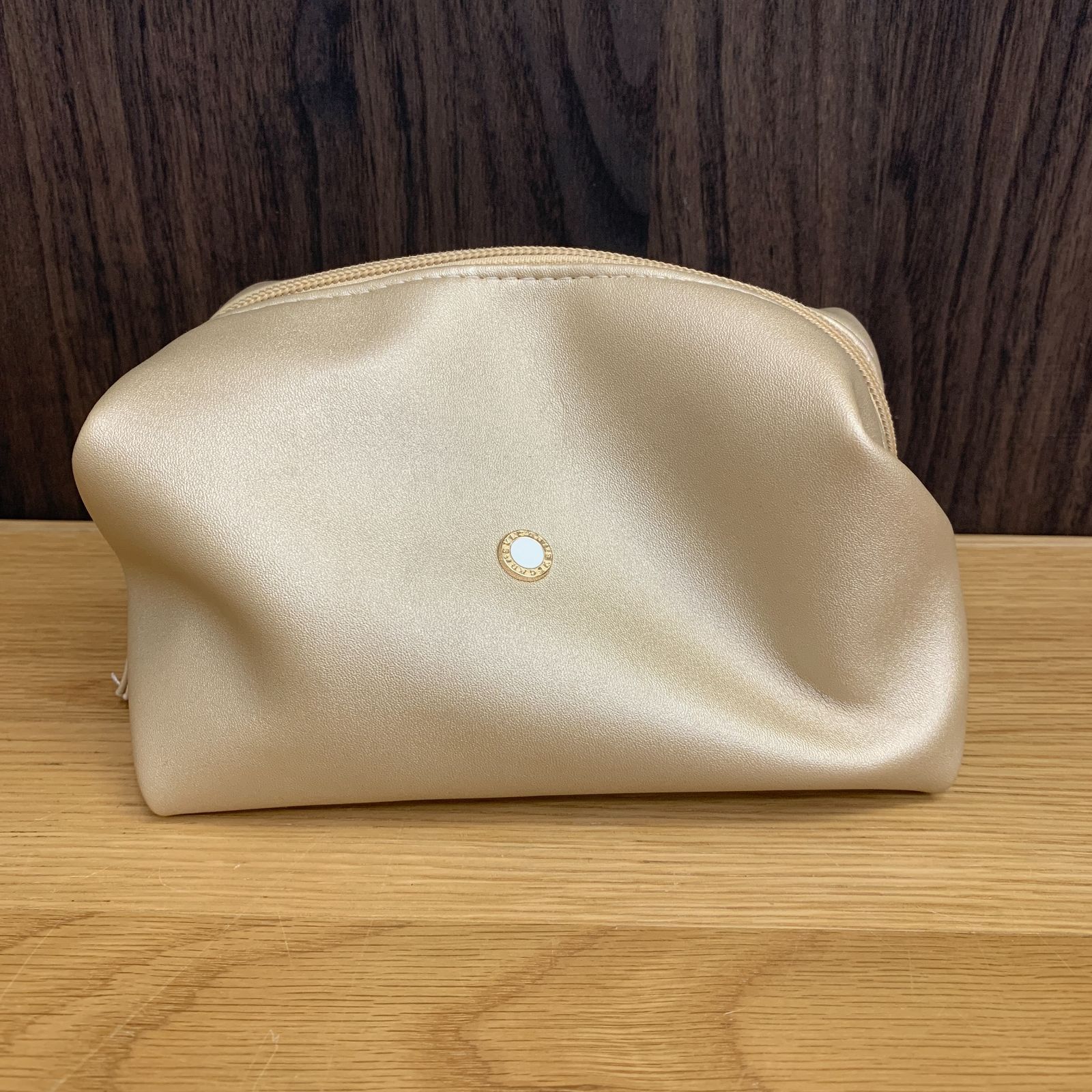 非売品】BVLGARI ブルガリ×エミレーツ航空 コラボポーチ ゴールド