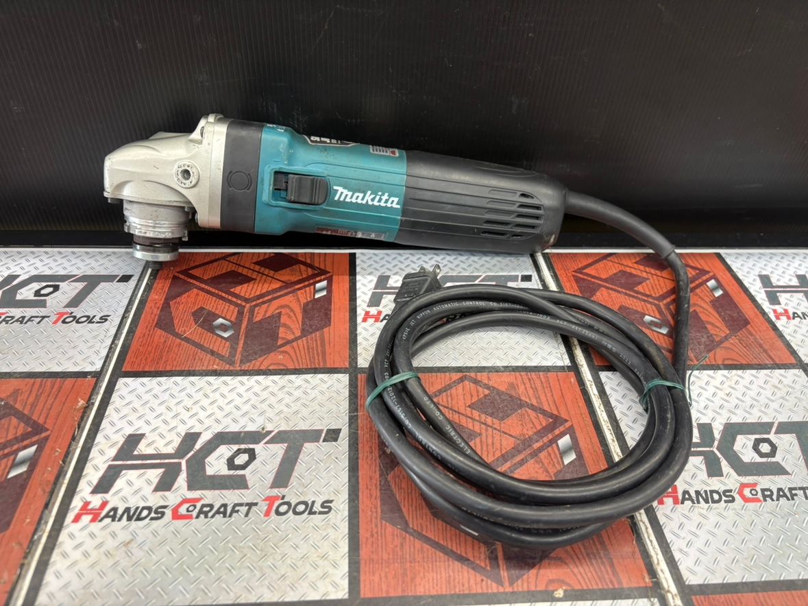 ■【中古】makita マキタ GA4041C ディスクグラインダ 砥石寸法：100×6×15(mm) 100V【ハンズクラフト宮崎新名爪店】