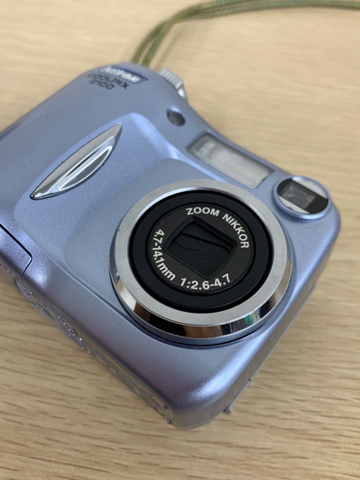 Nikon Coolpix 2100 コンパクトデジタルカメラ 動作品 Nikon Coolpix 2100 Digital Compact – Retro Camera Shop