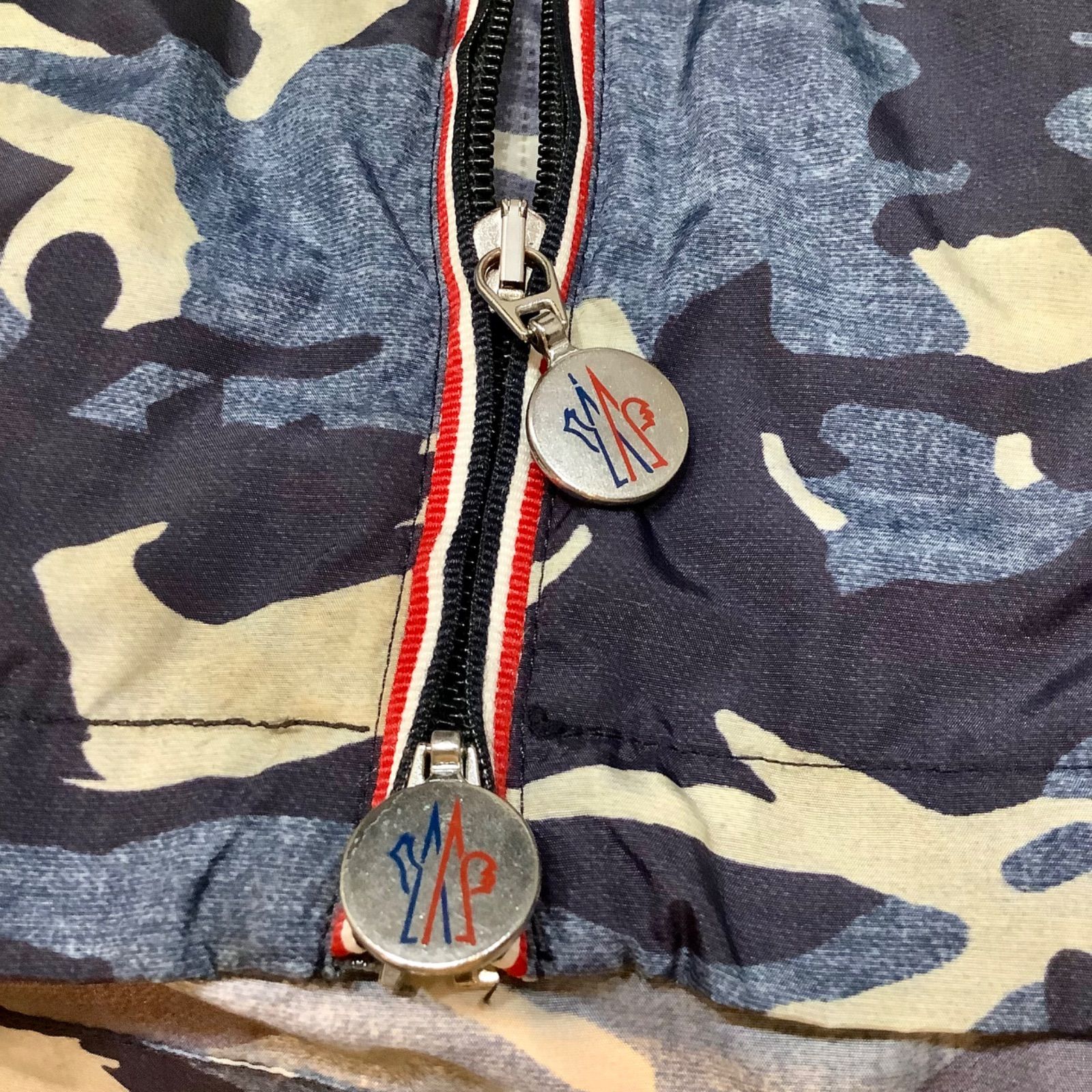 モンクレール MONCLER NATH 迷彩 ナイロンジャケット マウンテン モンクレール MONCLER NATH 迷彩 ナイロンジャケット マウンテン