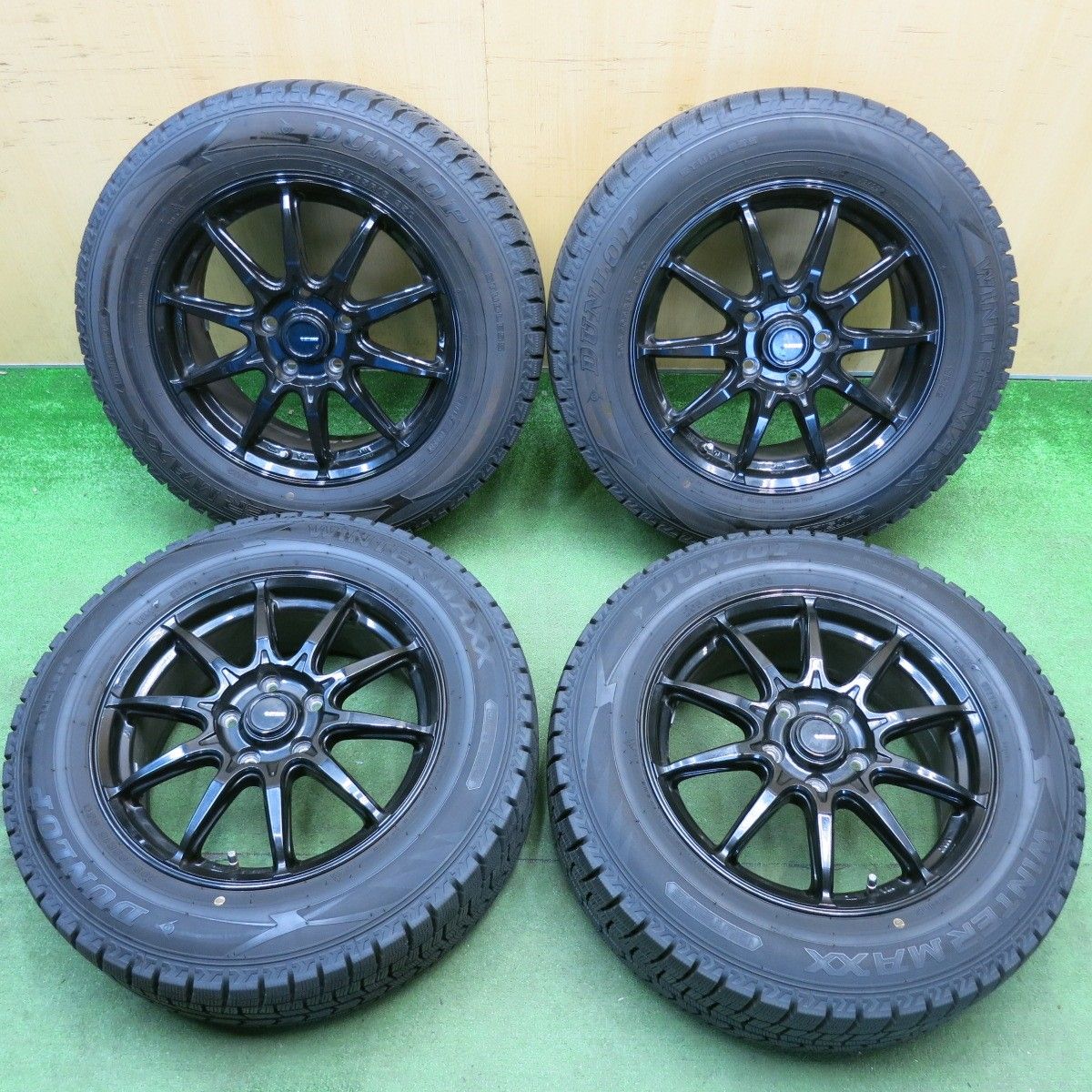 超バリ溝!22年!9.5分以上☆スタッドレス 205⁄65R16 ダンロップ 超バリ溝!22年!9.5分以上☆スタッドレス 205⁄65R16 ダンロップ