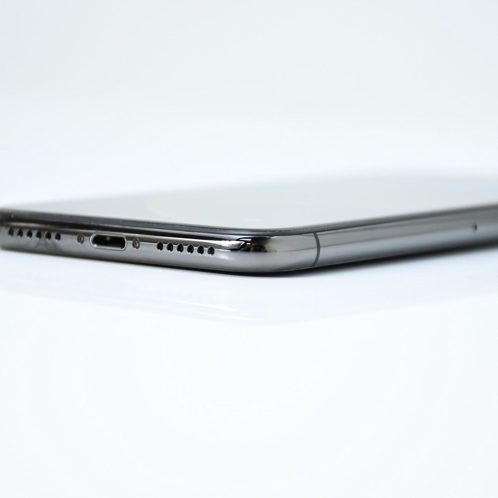 iPhone X 256GB スペースグレイ バッテリー100% - メルカリ