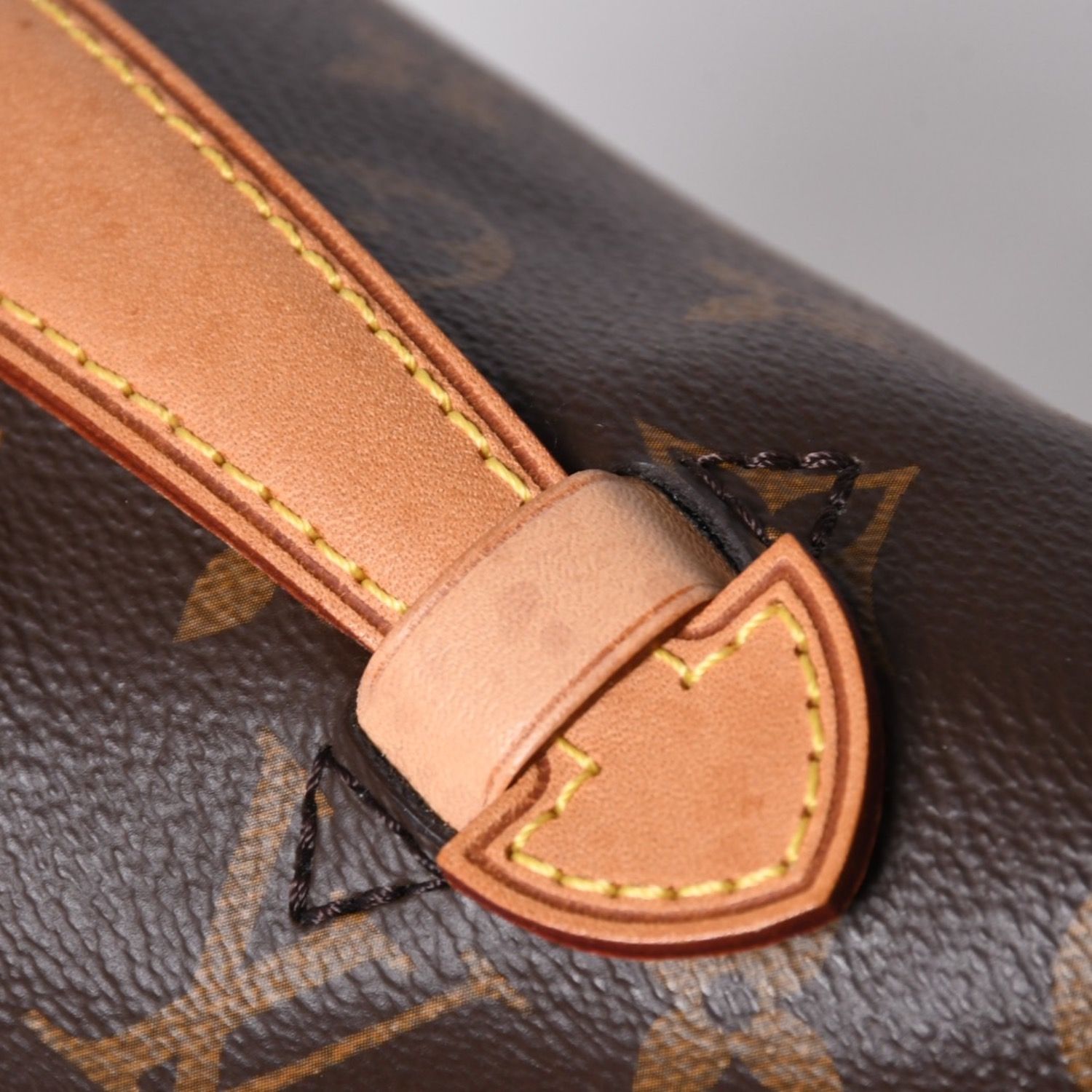 極美品 LOUIS VUITTON ルイ ヴィトン バムバッグMM ショルダーバッグ 