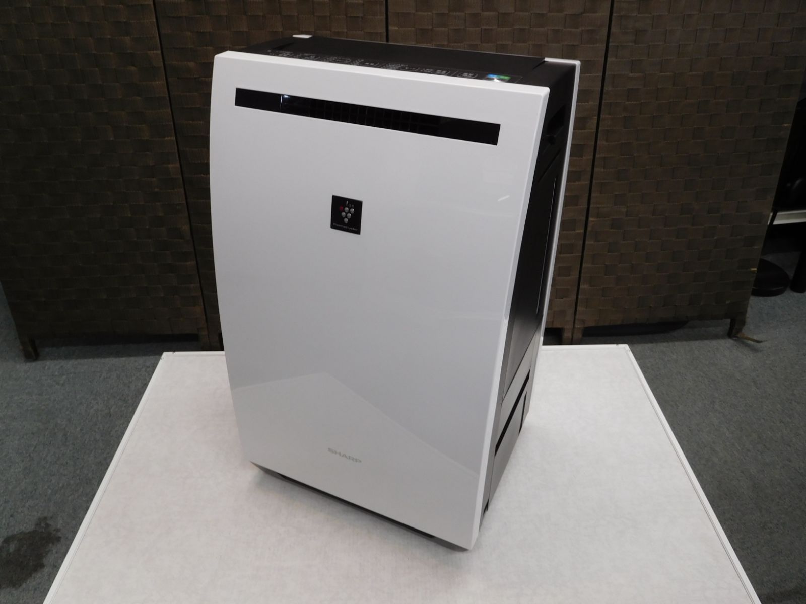 SHARP/シャープ 除加湿空気清浄機 KC-HD70-W ホワイト 2022年製【M0754
