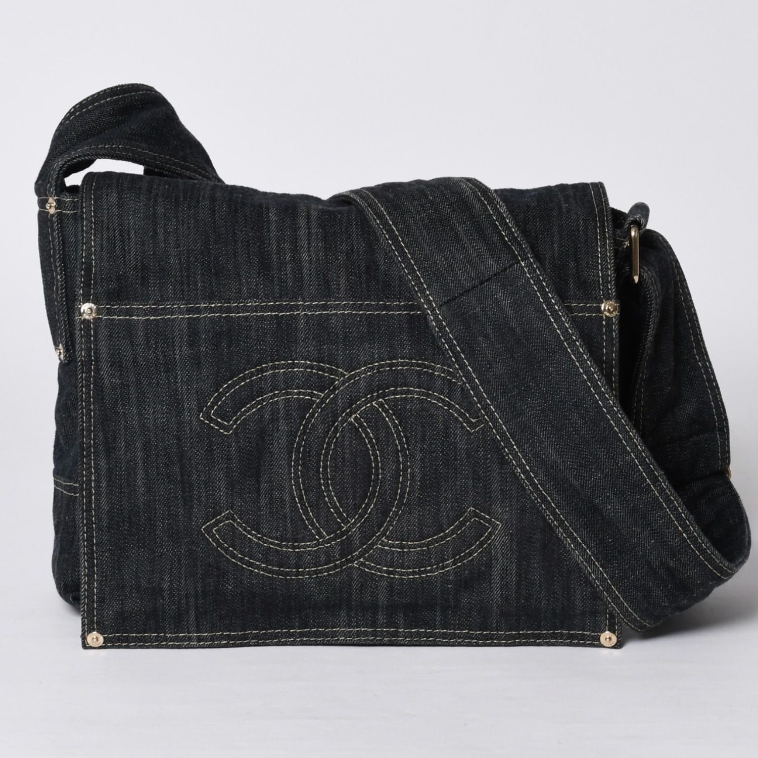シャネル CHANEL 10番台 2005-2006 ココマーク スパークリングデニム ショルダーバッグ【中古】 極美品 CHANEL シャネル ショルダーバッグ スパークリングデニム 10