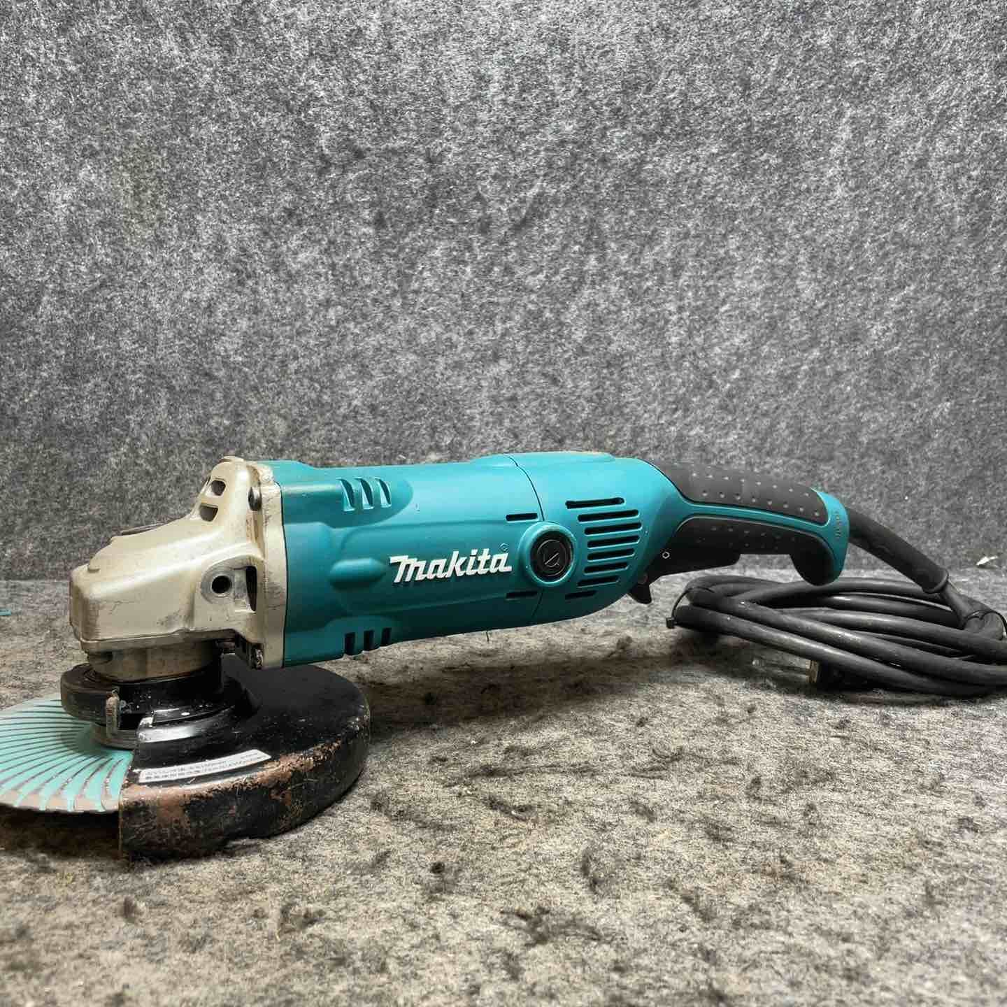 マキタ(makita) 150mm電子ディスクグラインダ GA6021C【桶川店 
