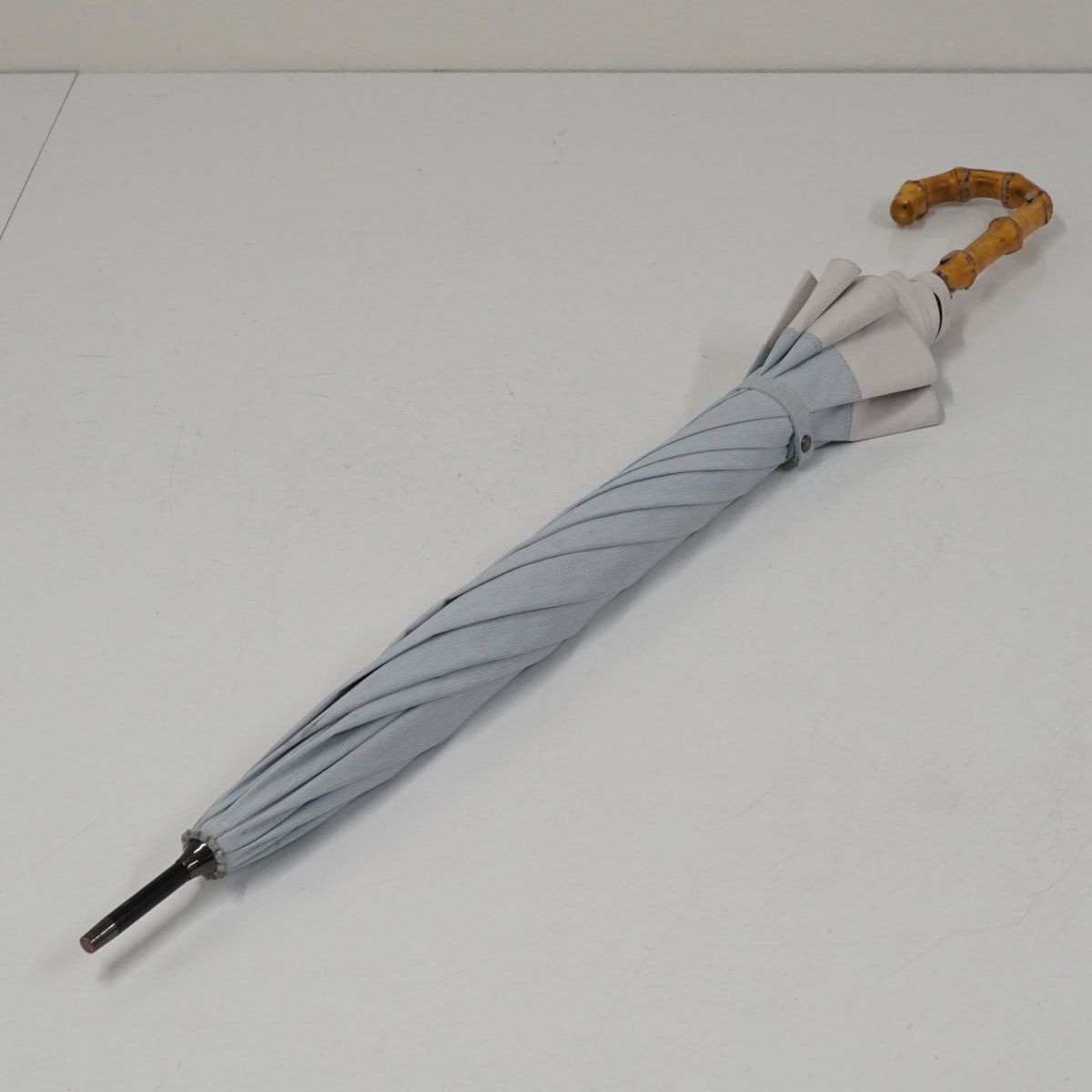 サンバリア100 男女兼用 完全遮光日傘 USED品 コンビmoku ブルー 寒竹