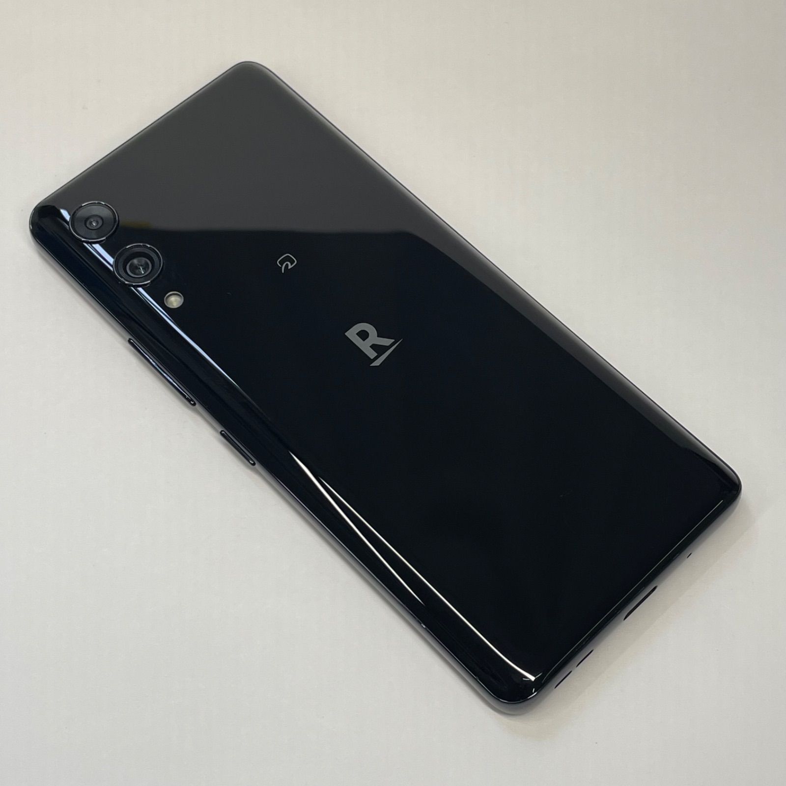Rakuten Hand 5G P780 ブラック 128GB eSIM - メルカリ