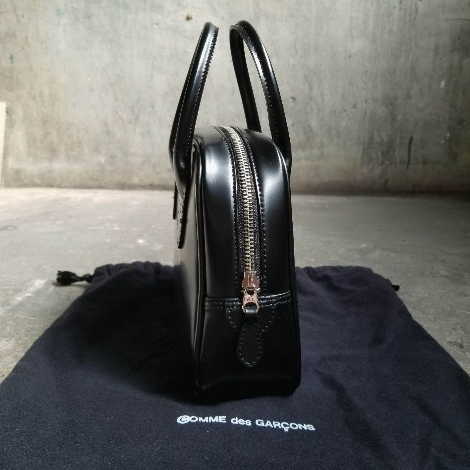 『極美品』青山オリジナル ステアハイド 台形バッグ　下から2番目 COMME des GARCONS 青山オリジナル ステアハイド 台形バッグ 青山