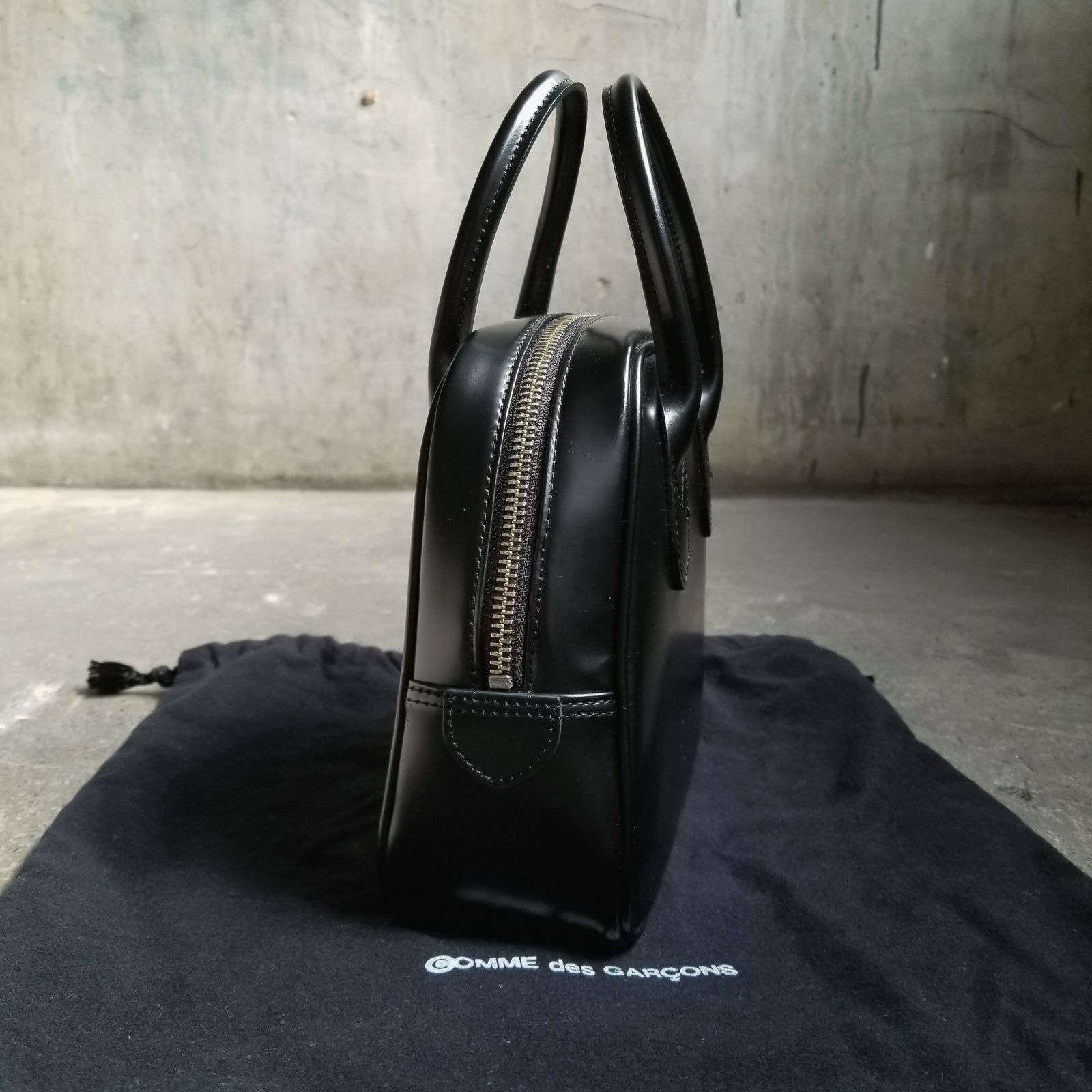 COMME des GARCONS 青山オリジナル ステアハイド 台形バッグ 青山 