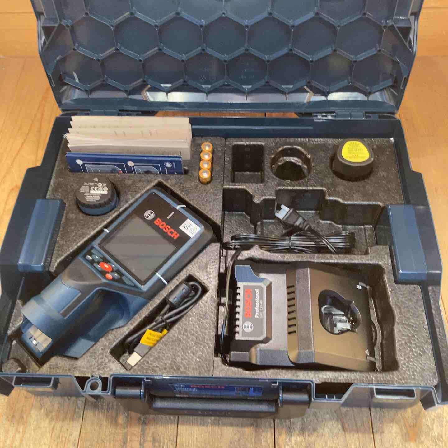 【未使用品】ボッシュ(BOSCH) コードレスコンクリート探知機 D-TECT200JPS【所沢店】
