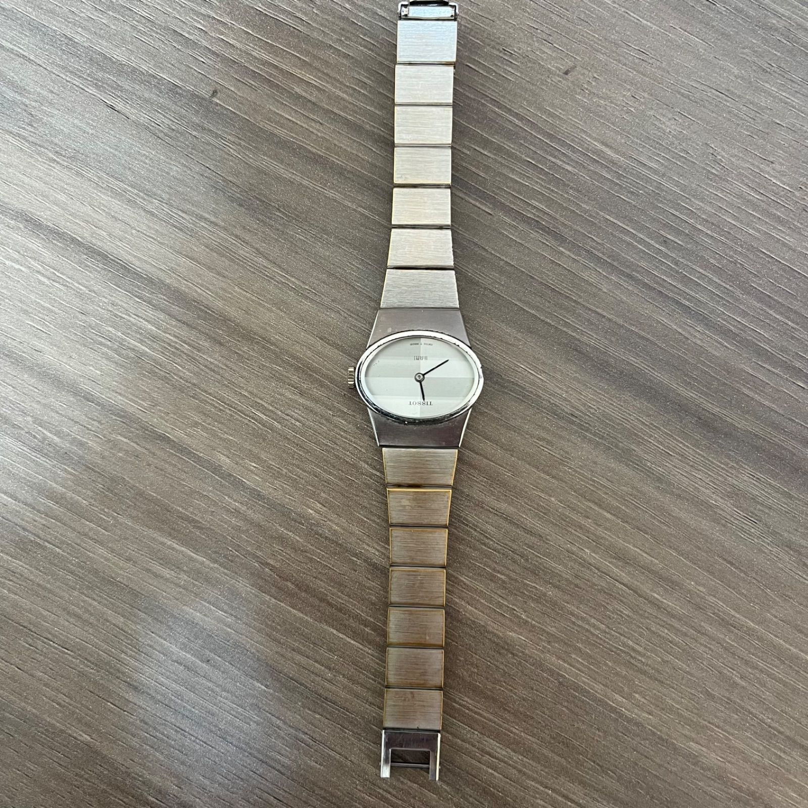 i) TISSOT ティソ 腕時計 レディース SARI ジャンク シルバー 