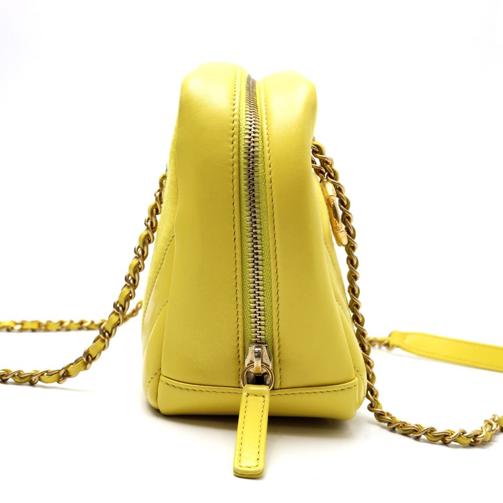 本物 シャネル CHANEL ココマーク Vステッチ チェーン ショルダーバッグ ポシェット レザー イエロー V Stitch バッグ 中古 楽天市場】本物 シャネル CHANEL ココマーク Vステッチ チェーン