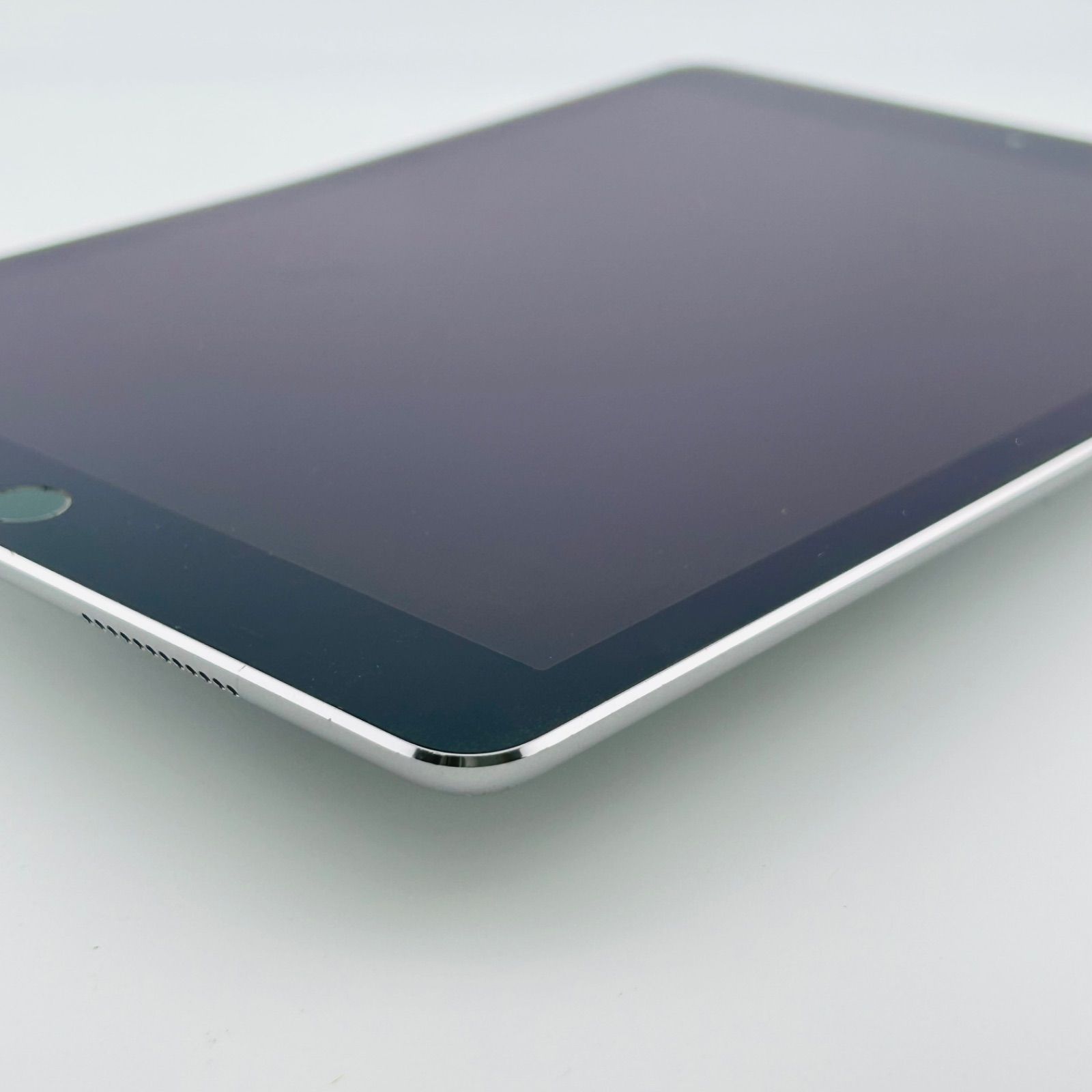 バッテリー98% iPad Pro 9.7インチ 32GB グレイ 白ロム 中古 本体 動作