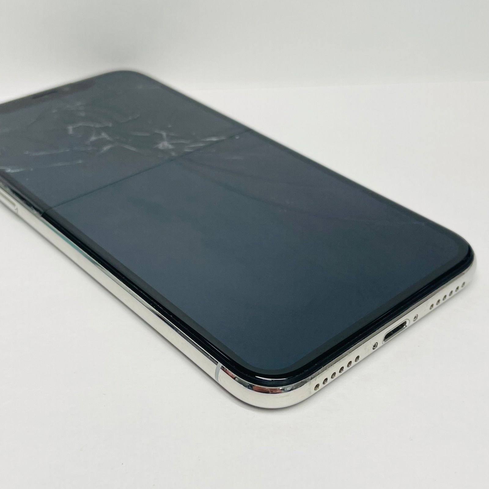 iPhone X 64GB SIMフリー ジャンク品（画面割れ）- メルカリ