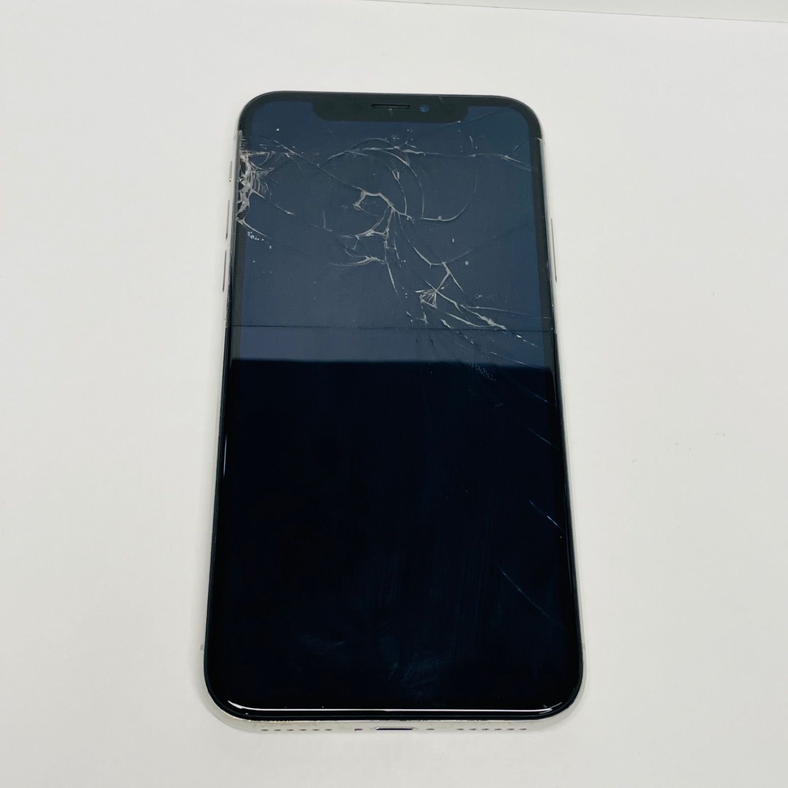 iPhone X 64GB SIMフリー ジャンク品（画面割れ）- メルカリ
