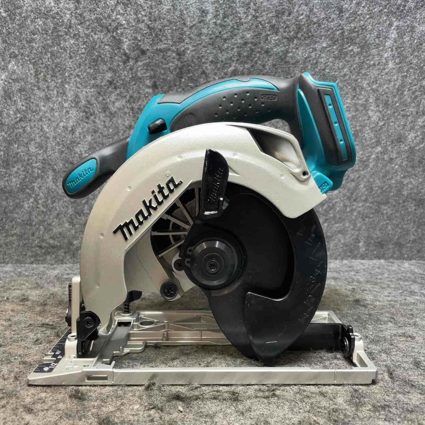 マキタ(makita) 18Vコードレス丸ノコ XSS02 輸入品【桶川店】