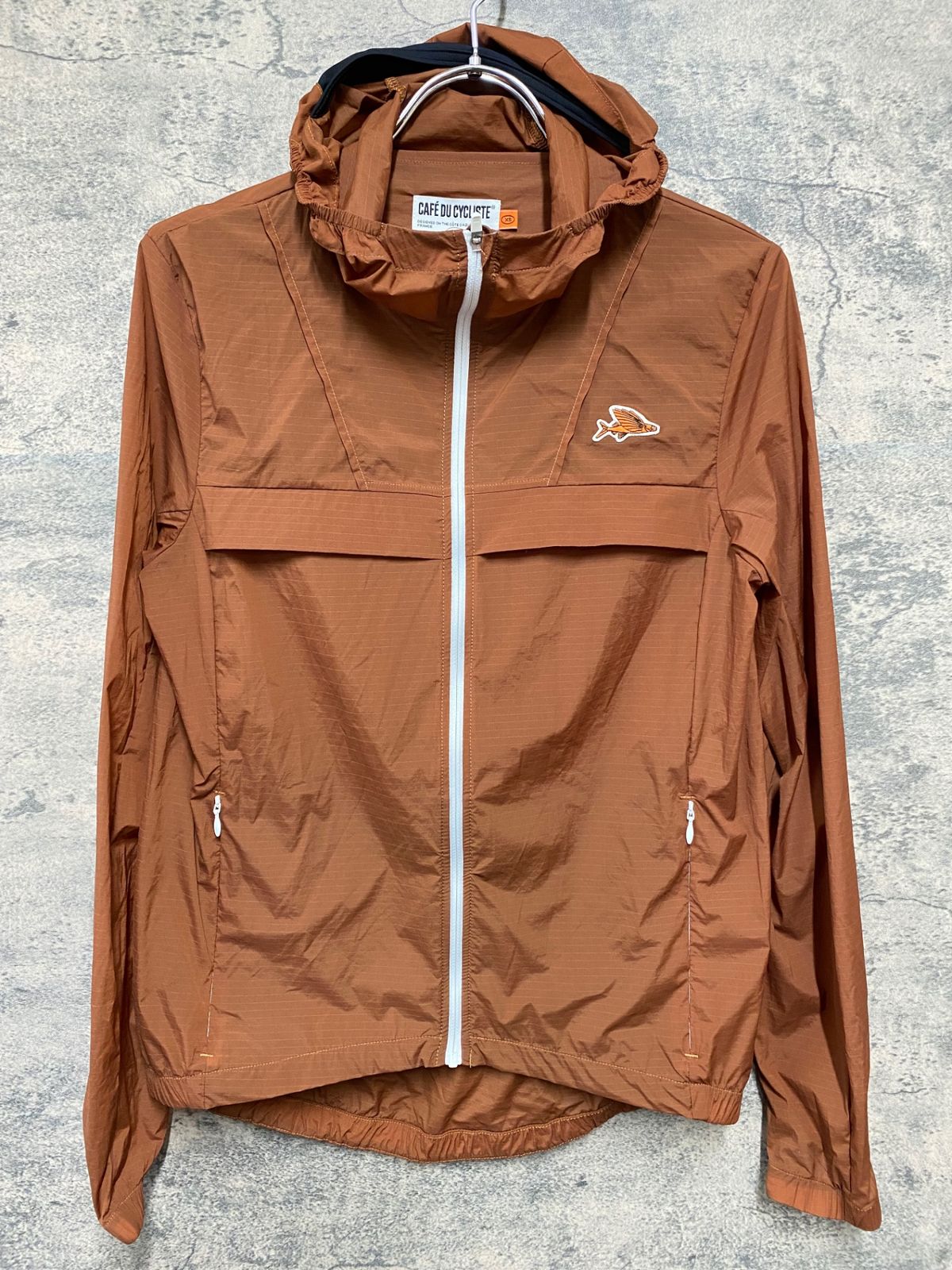 KC331 カフェドシクリステ Cafe du Cycliste IRISIA WOMEN 長袖 ウィンドブレーカー 茶 XS