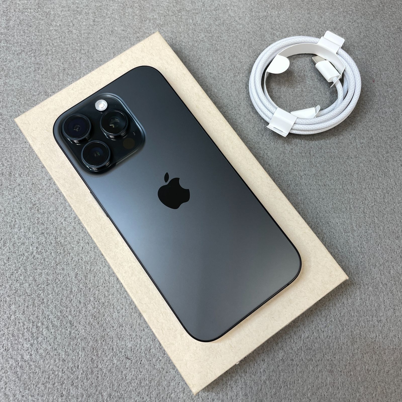Apple iPhone 16 128GB ブラック バッテリー97% バッテリー 97% iPhone 16Pro 128GB ブラック Apple版 SIMフリー