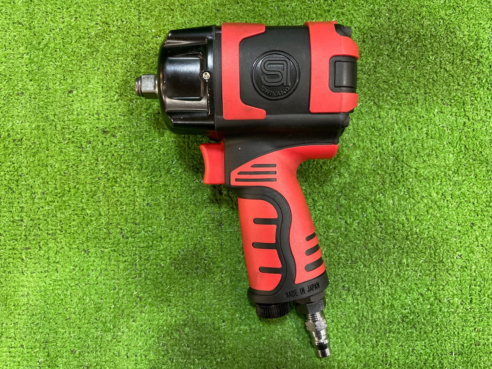 信濃(SHINANO) SI-1460ULTRA ショートノーズエアインパクトレンチ ※本体のみ 現状品 (チ-6)