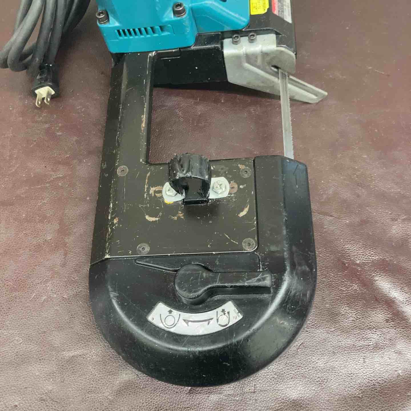 【中古品】 マキタ(makita) バンドソー 2106 【東大和店】