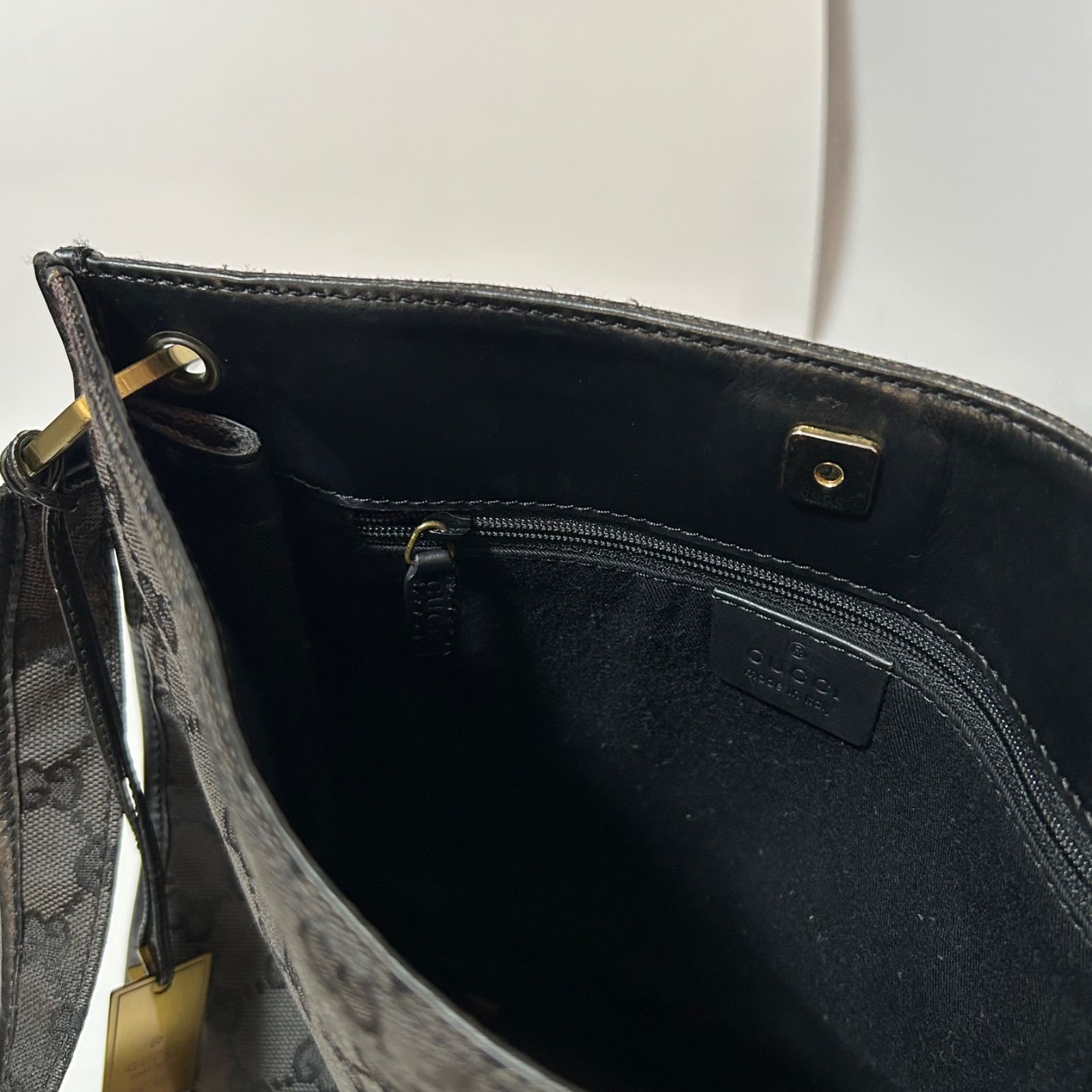 GUCCI ショルダーバッグ　GG柄　キャンバス×レザー　ブラック　ゴールド金具 GGキャンバス グッチ GUCCI ショルダーバッグ レザー 120842 ブラック